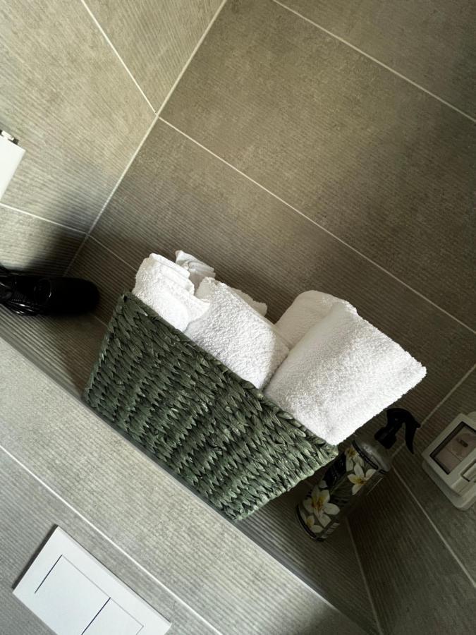 Apartament Modern Cu O Camera Apartman Temesvár Kültér fotó